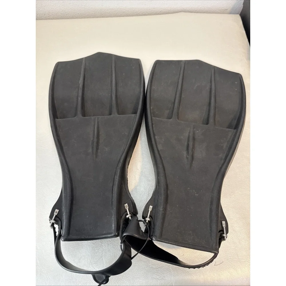 Aqua Lung Rocket Fins Black US Divers Vented Scuba Diving One Size Fits‎ All USA